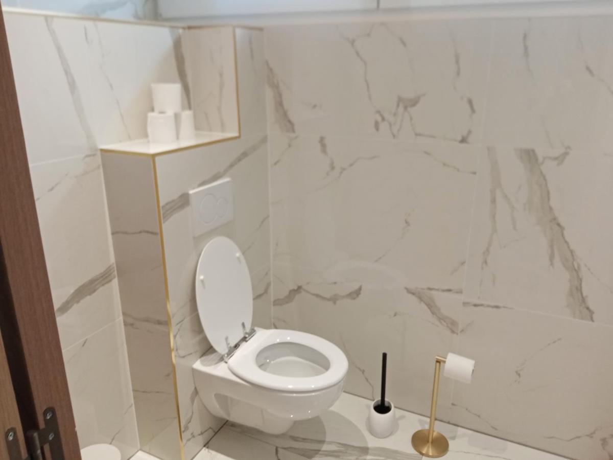 Jolie Maison, Balneo Lumino Therapie Et Terrasse Колмар Екстериор снимка