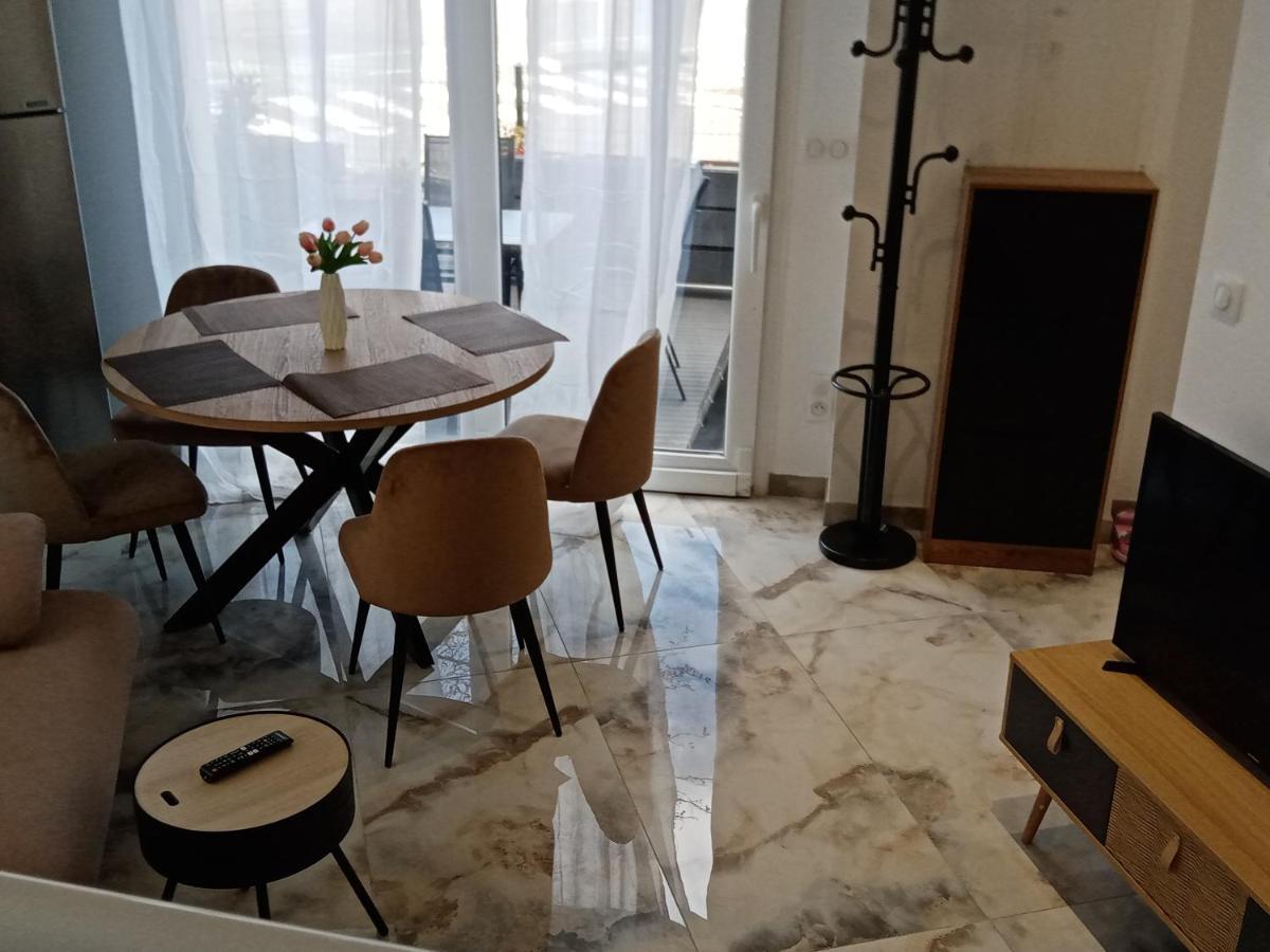 Jolie Maison, Balneo Lumino Therapie Et Terrasse Колмар Екстериор снимка