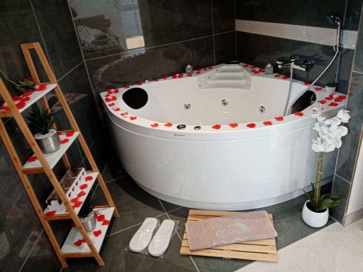 Jolie Maison, Balneo Lumino Therapie Et Terrasse Колмар Екстериор снимка